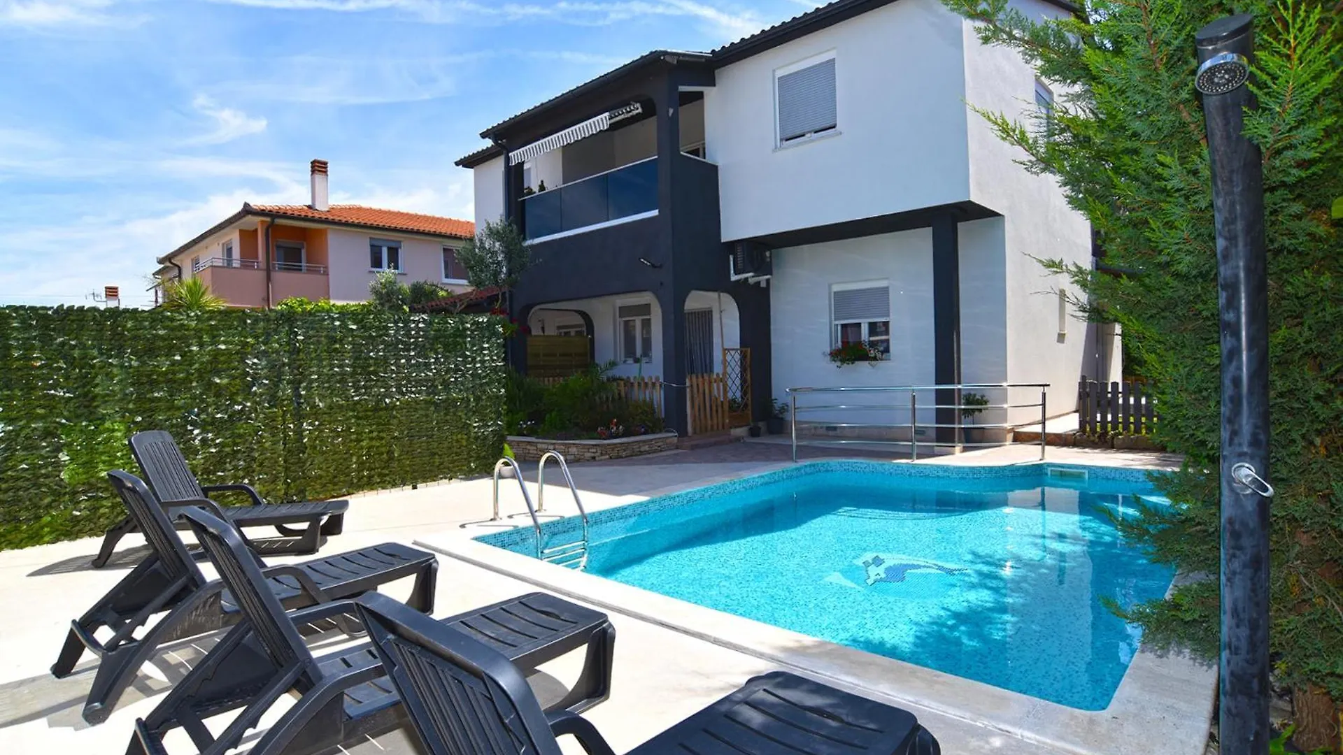 Apartments Magdalena 759 Valbandon