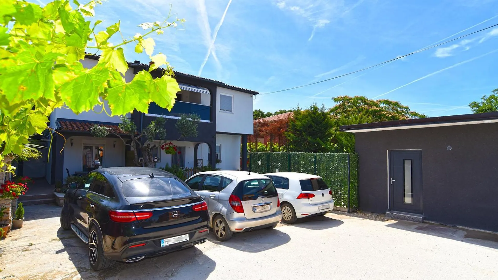 Apartments Magdalena 759 Valbandon 0*,